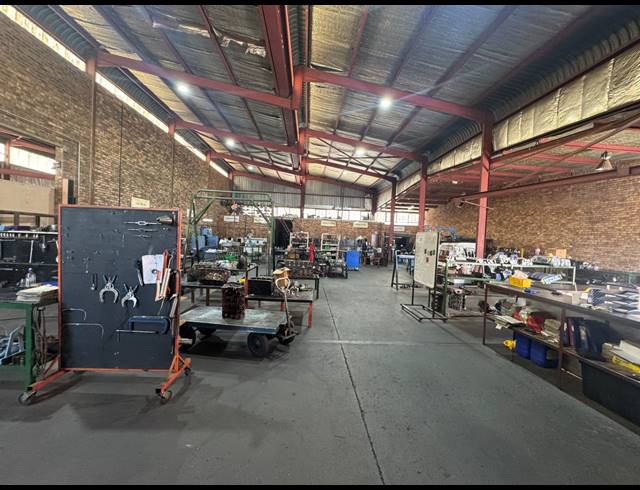 800M² WAREHOUSE TO LET IN PRETORIA WEST